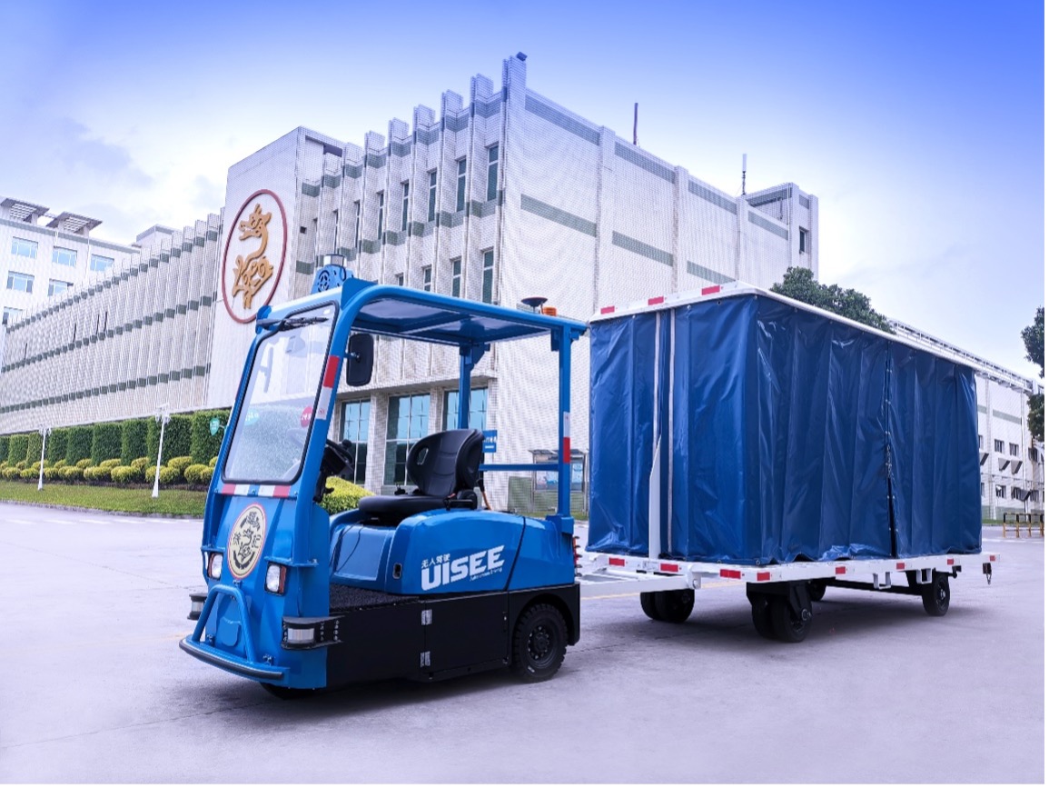 新石器CEO：无人车助力快递员提升服务效率(图1)