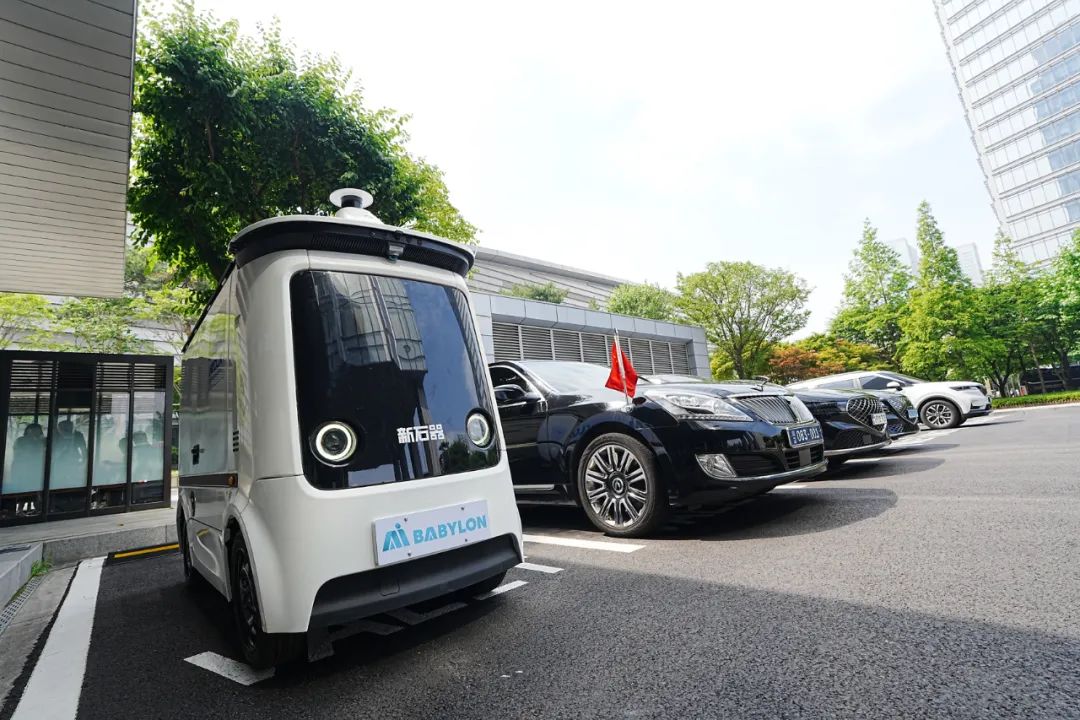 科技赋能末端配送 规范护航便民之路(图1)