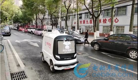 BWIN崛起的无人电动配送车走向前台离爆发还有多远！(图1)