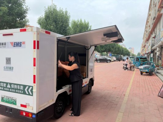 必赢网址无人车上岗！聊城邮政开启智慧寄递新模式(图4)