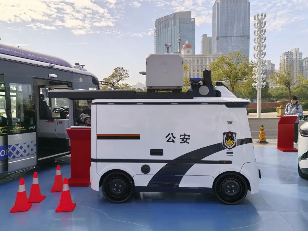现代化寄递网络加速集约智能(图1)
