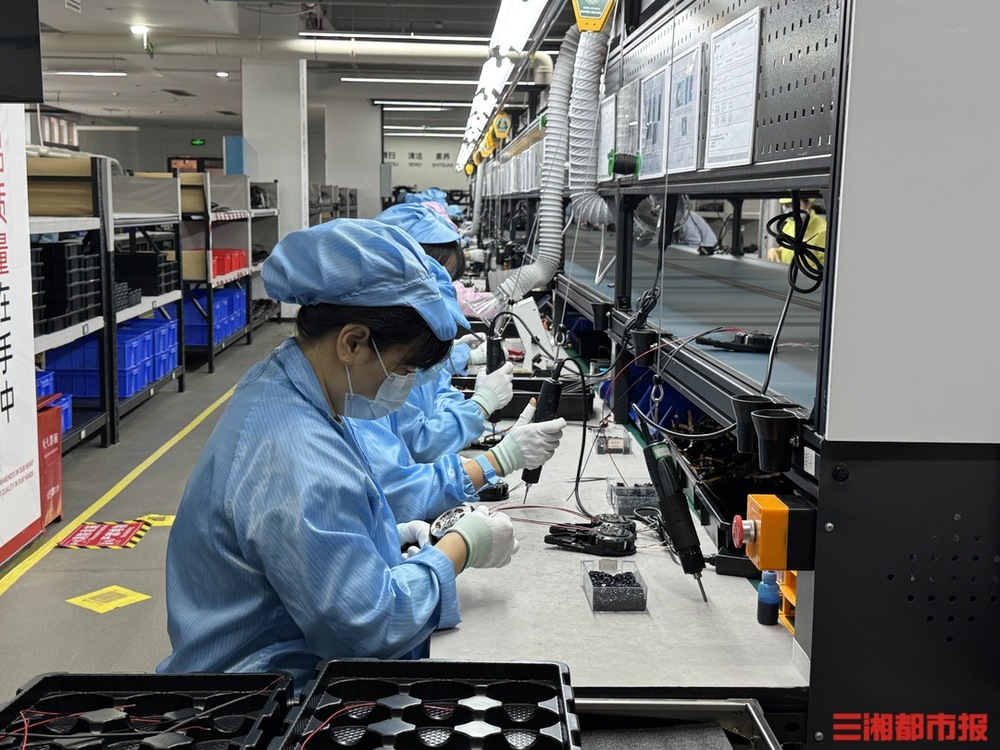 “长沙制造”机器人正从物流配送走进千行百业(图2)